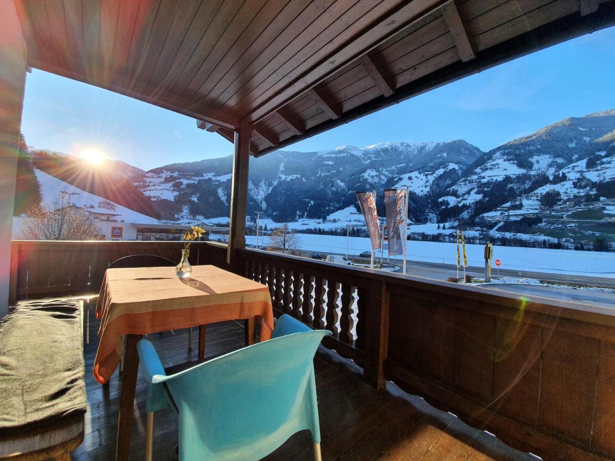 Ferienwohnung Kroell Zell am Ziller Ngoại thất bức ảnh