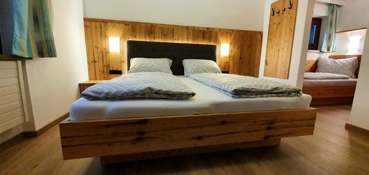 Ferienwohnung Kroell Zell am Ziller Ngoại thất bức ảnh