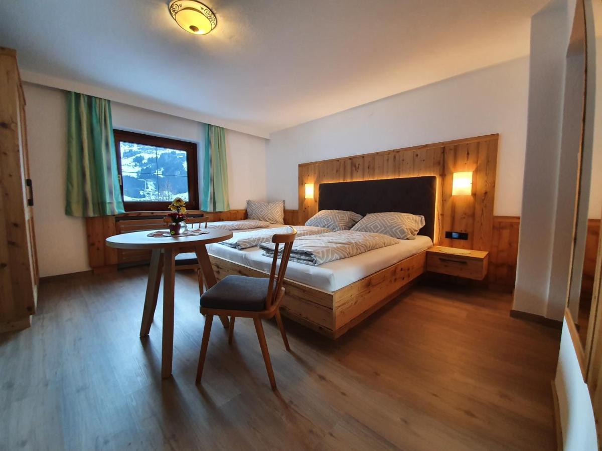 Ferienwohnung Kroell Zell am Ziller Ngoại thất bức ảnh