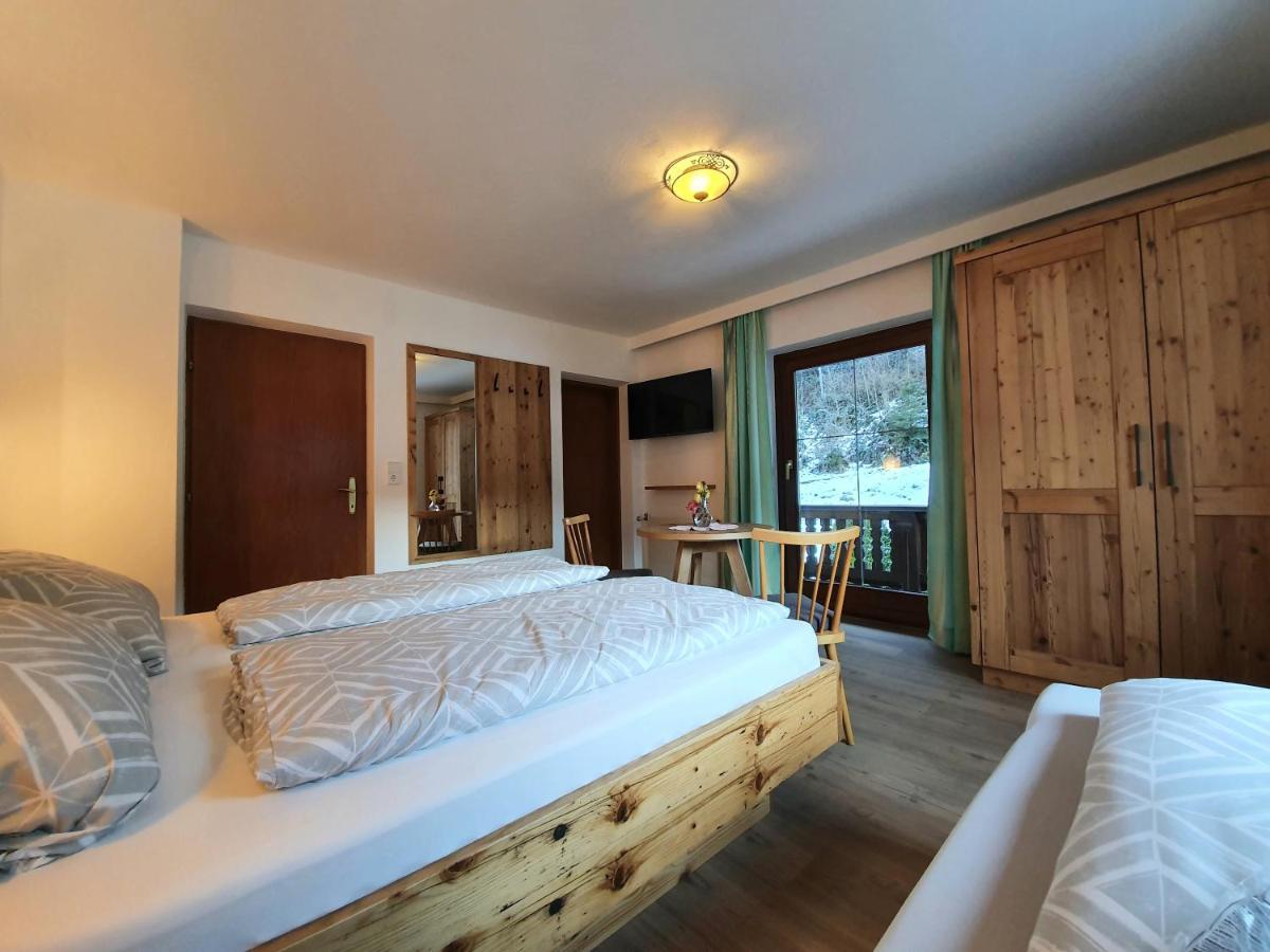 Ferienwohnung Kroell Zell am Ziller Ngoại thất bức ảnh